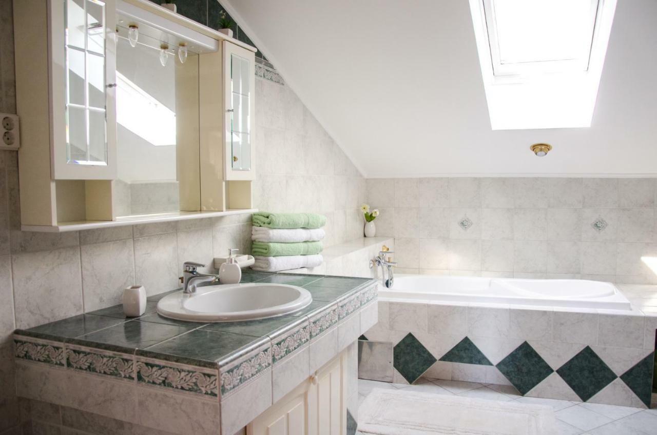Guesthouse Ruza Senj  Ngoại thất bức ảnh