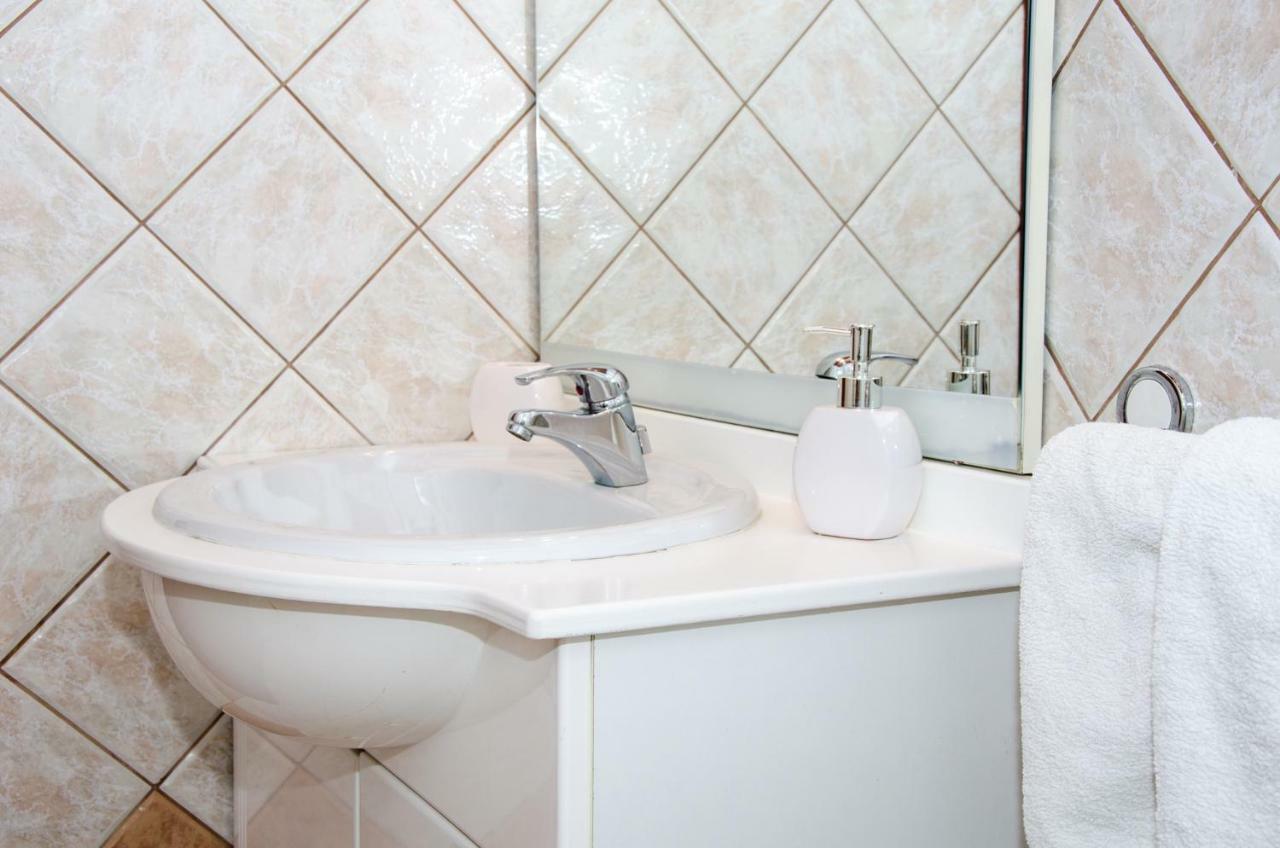Guesthouse Ruza Senj  Ngoại thất bức ảnh